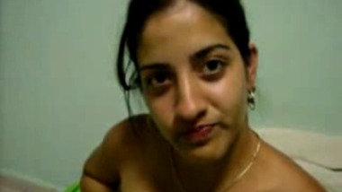 Desi Maid Undresses And Shaving Pussy Before Hardcore Sex With Owner