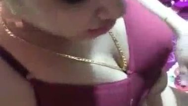 380px x 214px - Indian video Tamil Aunty 8217 S Desi Sex Mms With Her Lover
