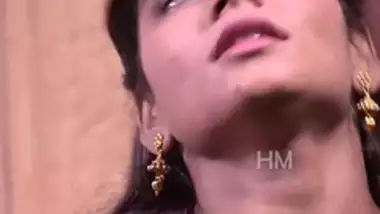 Xxxlndla free indian porn tube