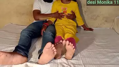 मेरे किरदार ने मुझे अकेले देखकर चोदने की विनती की