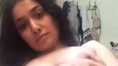 Indian video Very Hot Paki Beauty Fingering Chut And Ass Video