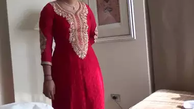 DESI WIFE FUCKING WITH HIS HUSBAND WITH XXX HINDI AUDIO