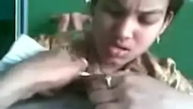 Desi sex of young girl playing with cousin’s cock