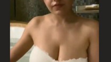 Sex Videos Of Hareshdeep Kur - Jaspreet Kaur Nipple