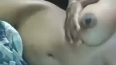 Curvaceous neighbor divorced bhabhi?s desi sexy video clip