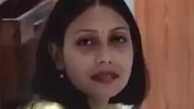 मराठी भाभी और नौकर की चुदाई वीडियो