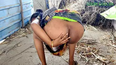 फॉर्म हाउस में कामवाली को लेकर काफी उत्साहित होकर अपने लंड पेला और पानी गिराया