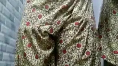 Super Horny Indian Girl Show?s Nude Body and Dancing