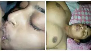 फ्रेंच किस करते हुए चुदती देसी बीवी