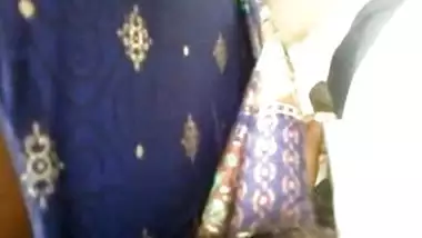 तमिलनाडु विडियो क्सक्सक्स २०१६ चाची सार्वजनिक भीड़ में