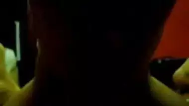 गर्म सेक्स कैसे कर भारतीय लड़की उसके नग्न शरीर के साथ उसके मज़ा आया