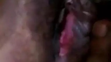 सुंदर औरत को गर्म करने का तरीका बड़ी गांड देसी भारतीय का पता लगाया और बीएफ द्वारा उजागर