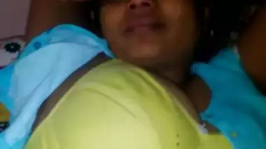 देसी कैसे करे गर्भधारण भाभी स्तन और बिल्ली उजागर