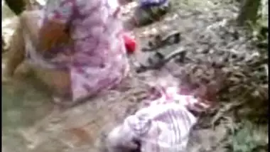 देसी वीडियो में सेक्सी वीडियो आउटडोर गड़बड़