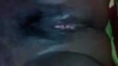 पोरन विडियो सुंदर, गृहिणी