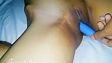 Sri Lankan In Horny Teen Orgasm ??????? ????? ?????? ???? ????