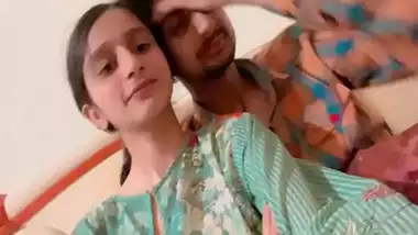 Indian video Pakistani Flashlight Viral Porn Video Full Video