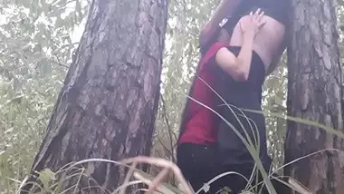 Delhi girl sucks her lesbian boss?s pussy outdoors