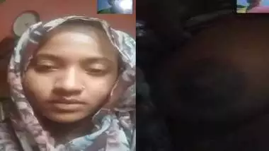 Boobs showing village girl on a video call
