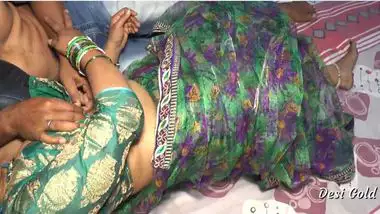 रंडी चाची के चूचे दबोचे और बुर चोदन किया