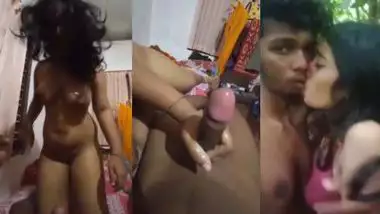 An 18 yr old girl sucks a dick like a slut in Indian sex