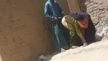Pakistani dehati outdoor sex online