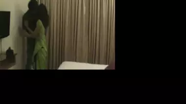 Cheating bhabhi caught on during sex