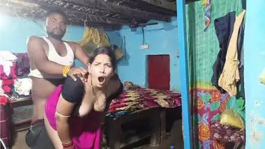 देहाती भाभी को बेडरूम में दबोचा देवर और चूत चोद दिया