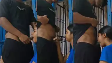 An 18-year-old Indian teen gives a blowjob to her cousin