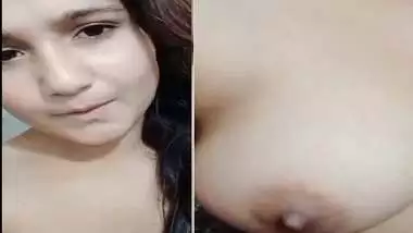 Gorgeous girlfriend naked boobs show selfie for lover