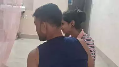 Desi Young Indian Girl Desperate For The Cock For Her Wet Pussy !